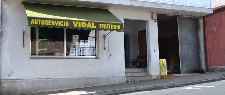 Fotografia tomada fuera de Autoservicio Vidal - Supermercado en Boimorto, A Coruña