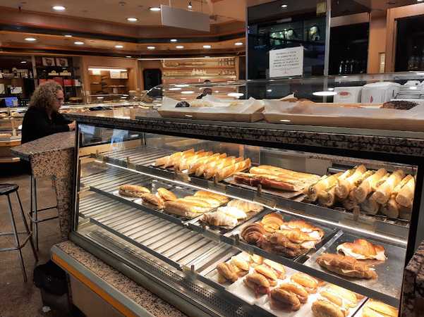 Fotografia tomada fuera de La Boutique del Pan - Panadería en Madrid, Madrid