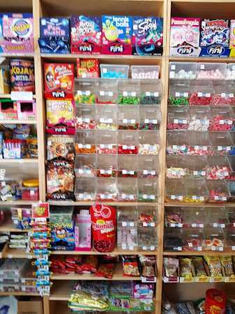 Fotografia tomada fuera de La Cantina De Mister T.T. - Tienda de golosinas en Albacete, Albacete