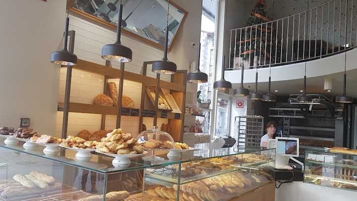 Fotografia tomada fuera de La Cañuta Panadería - Panadería en Santoña, Cantabria