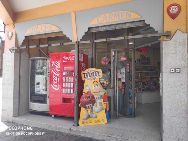 Fotografia tomada fuera de La Carmen - Tienda De Chuches en Lodosa - Desde 1970 - Tienda de golosinas en Lodosa, Navarra