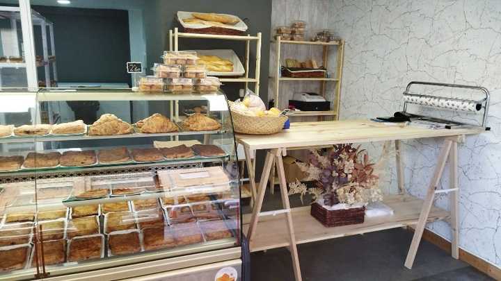 Fotografia tomada fuera de La Casa de las Empanadas Córdoba - Avenida Barcelona - Panadería en Córdoba, Córdoba