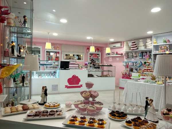 Fotografia tomada fuera de La casita rosa - Pastelería en Granada, Granada