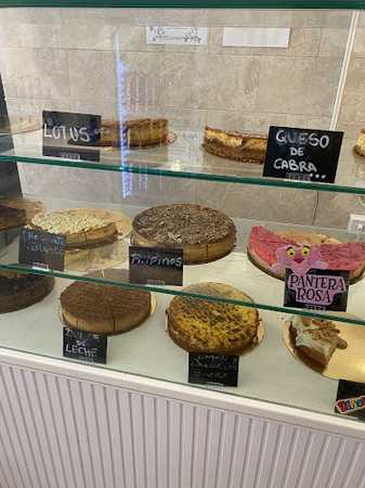 Fotografia tomada fuera de La Cremosa - Sabadell - Pastelería en Sabadell, Barcelona