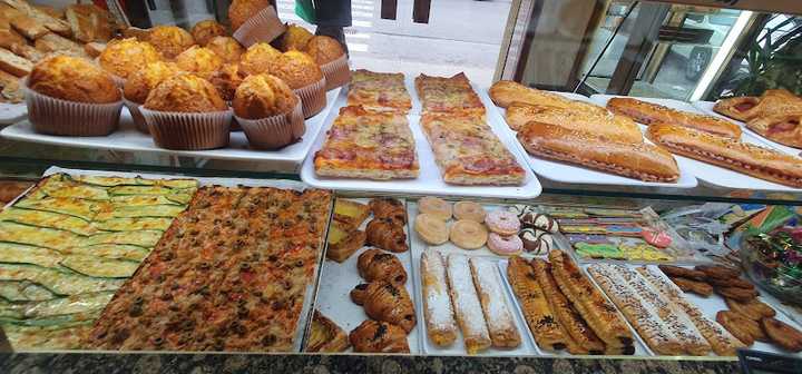 Fotografia tomada fuera de La Crocant - Panadería en Terrassa, Barcelona