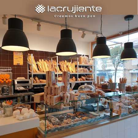 Fotografia tomada fuera de La Crujiente Panadería - Panadería en Santander, Cantabria