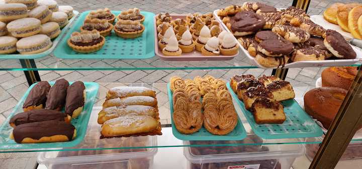 Fotografia tomada fuera de La Dama del Pan - Panadería en Moya, Las Palmas